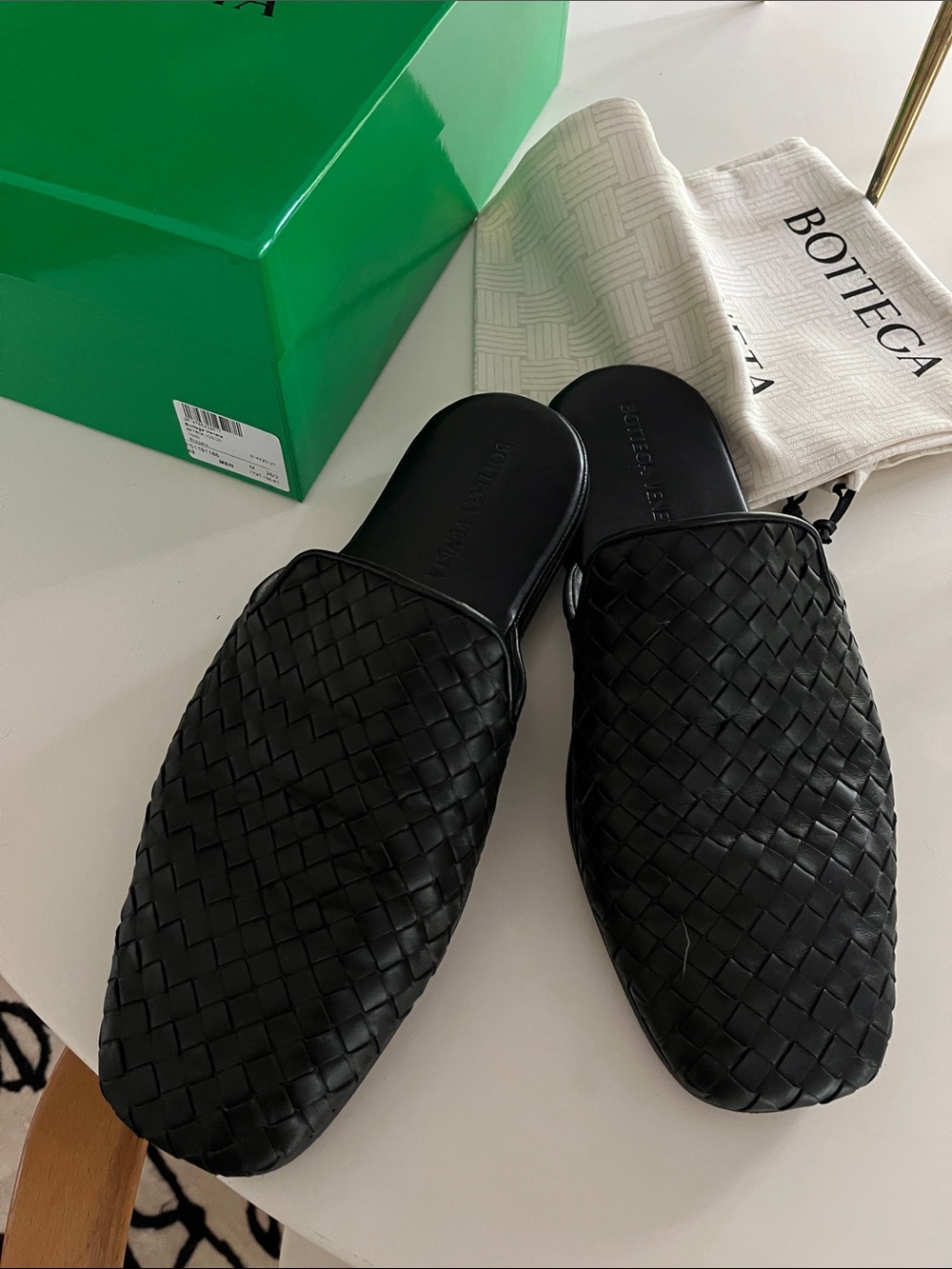 Bottega Veneta Black Intrecciato Leather Slipper